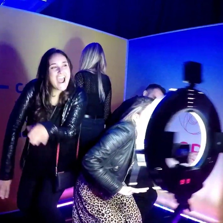 Plataforma 360º Vídeo e Túnel de Led